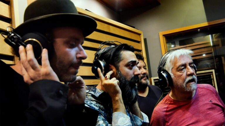Inti Illimani e Giulio Wilson: esce il singolo “vale la pena”