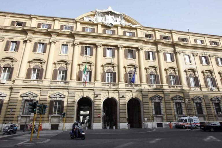 Credito e liquidità per famiglie e imprese: le domande di moratoria salgono a 302 miliardi di euro