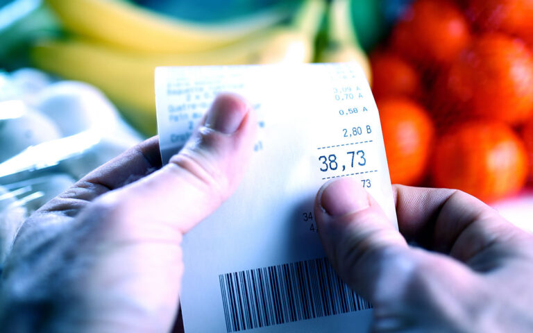 Lotteria degli scontrini: si parte da lunedì. Vincita annuale di 5 mln euro