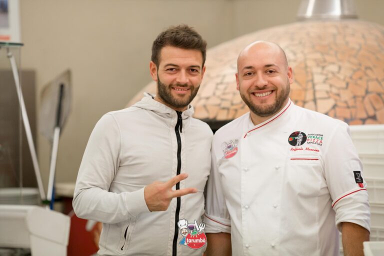 Tarumbò, la pizza torna alle origini e alla semplicità/VIDEO
