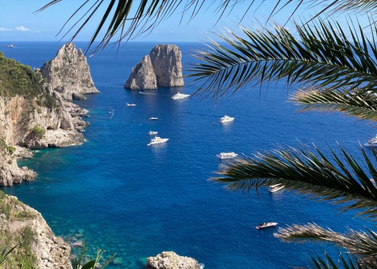 Viaggio virtuale ai Faraglioni di Capri: Allure Yachts inaugura la sua prima imbarcazione