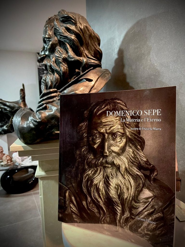 Seconda tappa a Palma Campania per Domenico Sepe e il libro catalogo di Daniela Marra