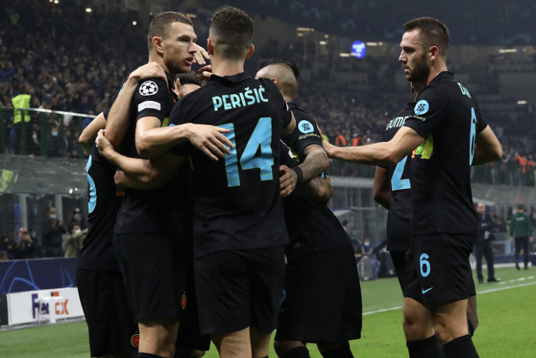 Champions: l’Inter ok al Meazza, male il Milan a Porto