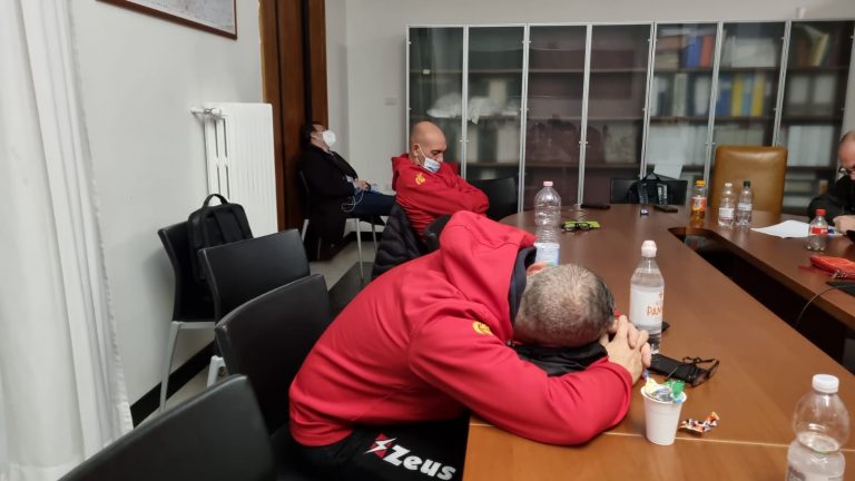 Whirlpool Napoli: i sindacati e le rsu per protesta passano la notte al Ministero/LE FOTO