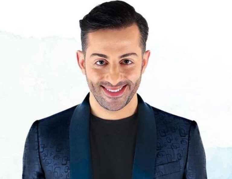 Francesco Cicchella e il suo show “Ma perché non fai il cantante?” al Teatro delle Rose di Piano di Sorrento