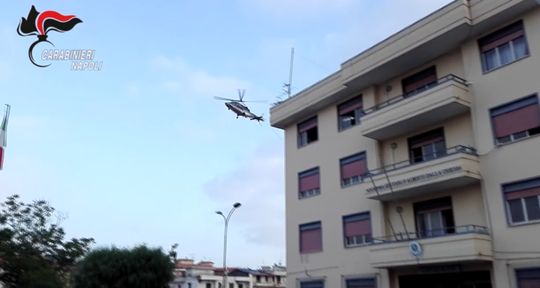 Camorra: clan Moccia, sei arresti nel Napoletano di polizia e carabinieri