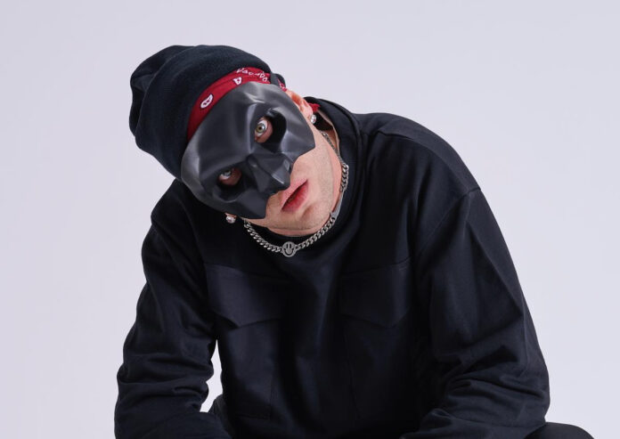 CLEMENTINO BLACK PULCINELLA FOTO 2 ok OK