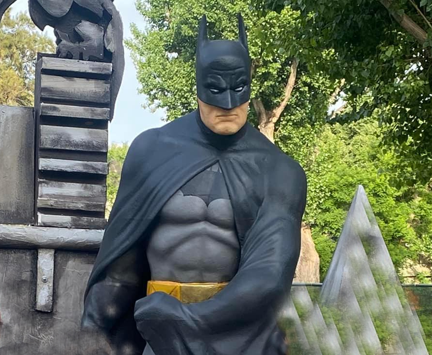 SUPERHEROES CO. MOSTRA DOLATREMARE FOTO bat man