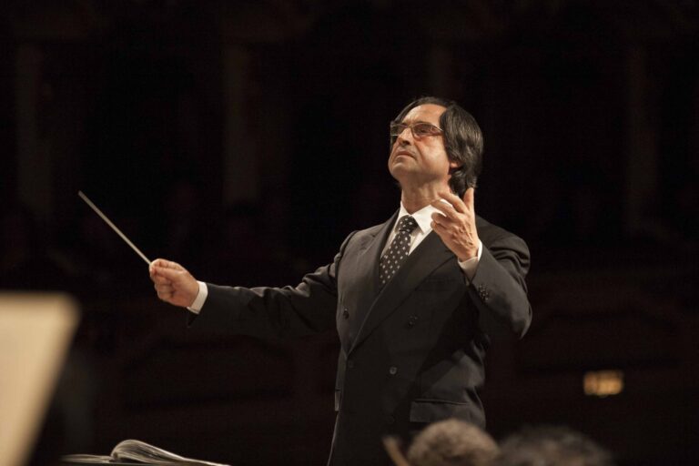 Sarà Riccardo Muti a ricevere il “Premio Faraglioni 2022”
