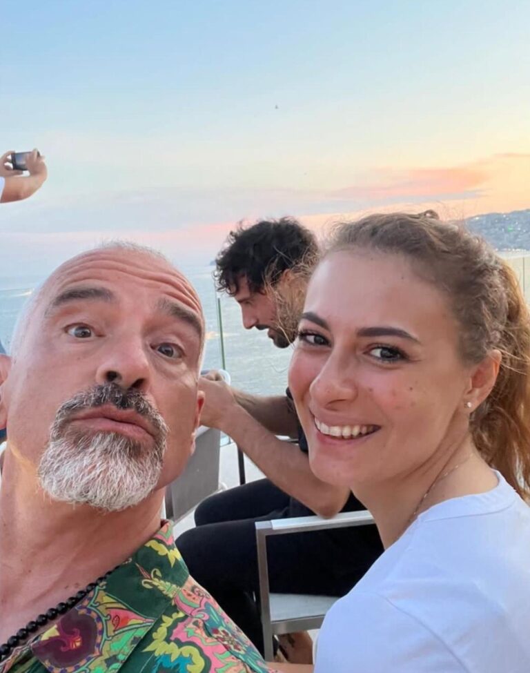 Chiara Stile, la blogger salernitana avvistata con Eros nel backstage