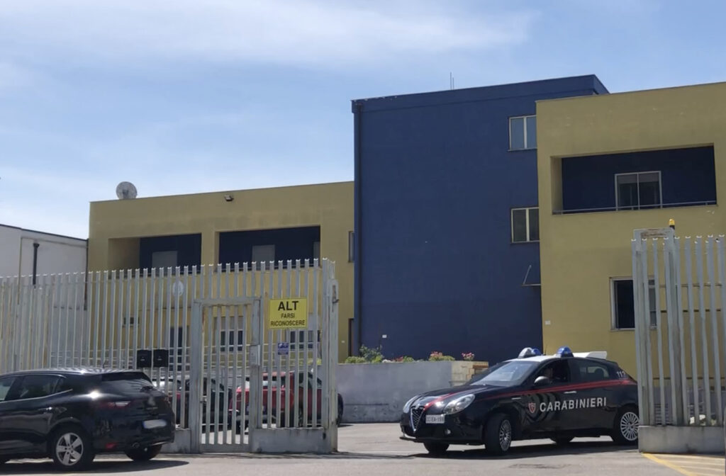 rissa a nola tra vicini per telecamera quattro arresti dei carabinieri da Primacampania.it rissa a nola tra vicini per telecamera quattro arresti dei carabinieri