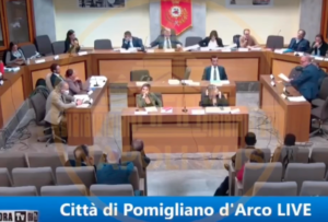 Pomigliano: virale il video del consigliere comunale di opposizione che lamenta di essere stato convocato il giorno della partita del Napoli