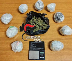 Anacapri: Sequestrato carico di marijuana per i consumatori dell’isola azzurra. Carabinieri arrestano 22enne del posto