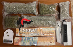 Sant’Anastasia: arrestati due pusher, sequestrata droga per 3 chilogrammi