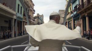 AstraDoc: a Napoli evento speciale con Gianfranco Rosi per “In viaggio”, il documentario su Papa Francesco