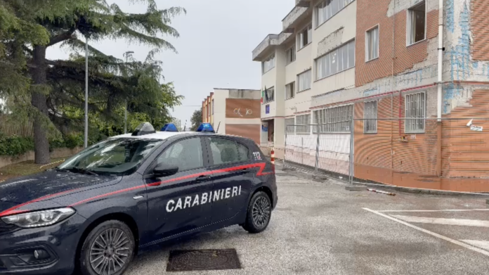 Carabinieri Quarto – sequestro pistola a salve e scooter dei 15enni