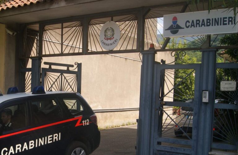 Droga nel bagno, manette per 30enne. Arrestato dai Carabinieri