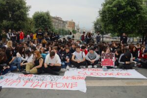 Striano: incontro con delegazione studenti del Genovesi