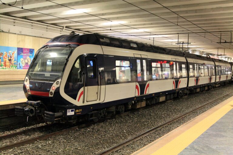 Circumvesuviana, i pendolari contro Eav: “Nessuna data certa per la riapertura della tratta di Baiano”