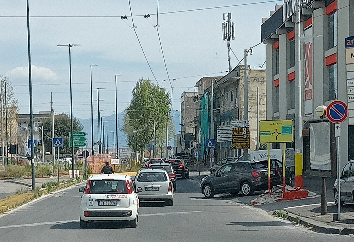 tensioni e blocco camion a napoli durante protesta degli autotrasportatori da Primacampania.it tensioni e blocco camion a napoli durante protesta degli autotrasportatori