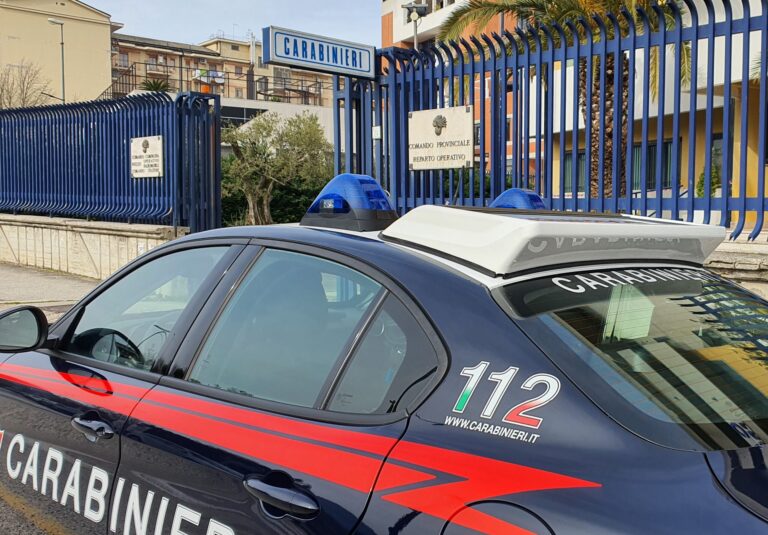 Rapina in un centro scommesse ad Avella: ladri armati di mazze di ferro, bottino da 20mila euro