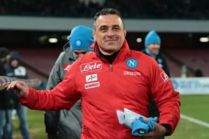 Napoli: Adl ha deciso di cambiare subito allenatore, arriva Calzona che era il vice di Sarri