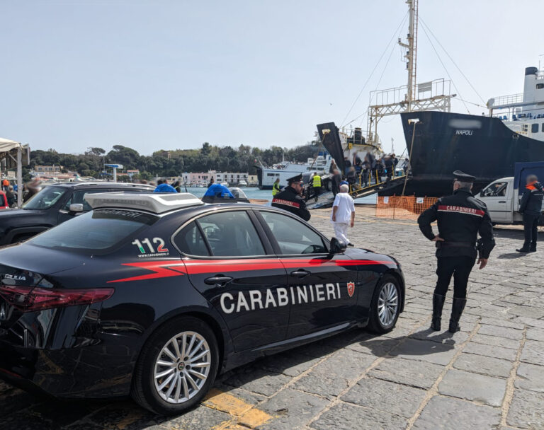 Forio, arrestato per atti osceni al parco