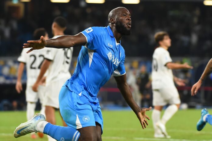 Lukaku esulta dopo il primo goal con la maglia del Napoli (foto di Vincenzo Di Monda)
