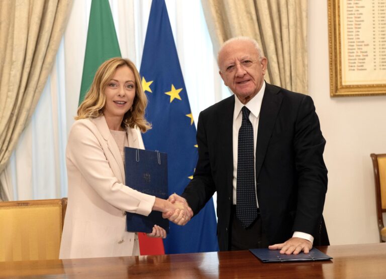 Consulta boccia la legge sul terzo mandato in Campania