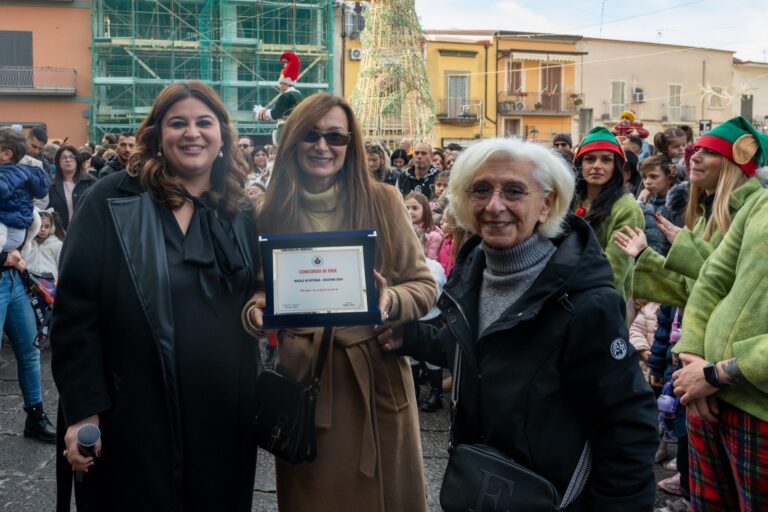 “Natale in Vetrina” e Befana del Vigile: creatività, tradizioni e comunità protagoniste oggi a Pomigliano d’Arco