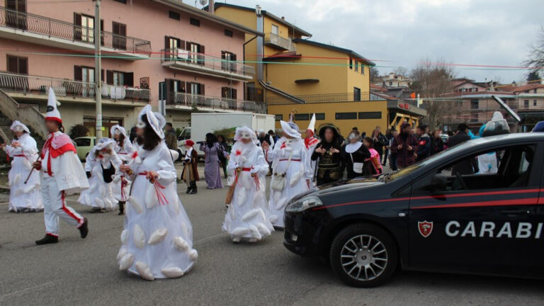 In Irpinia aggredisce la compagna durante il Carnevale: 30enne in manette