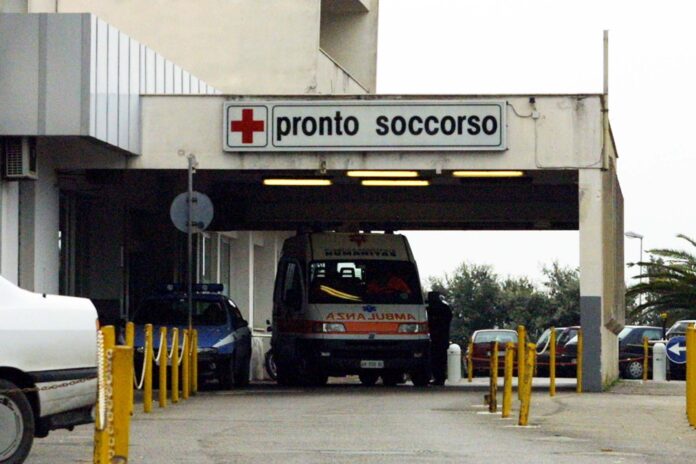 Salerno : pronto soccorso ospedale san leonardo