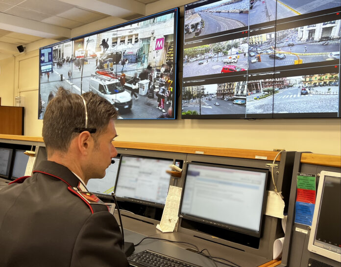 CENTRALE OPERATIVA CON MONITOR 2