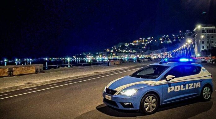 Polizia Napoli Lungomare