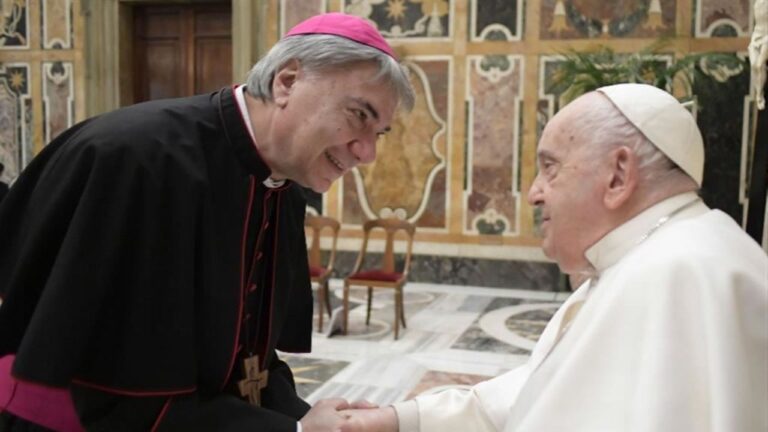 Napoli in lutto per Papa Francesco: messa di suffragio il 24 aprile in Cattedrale