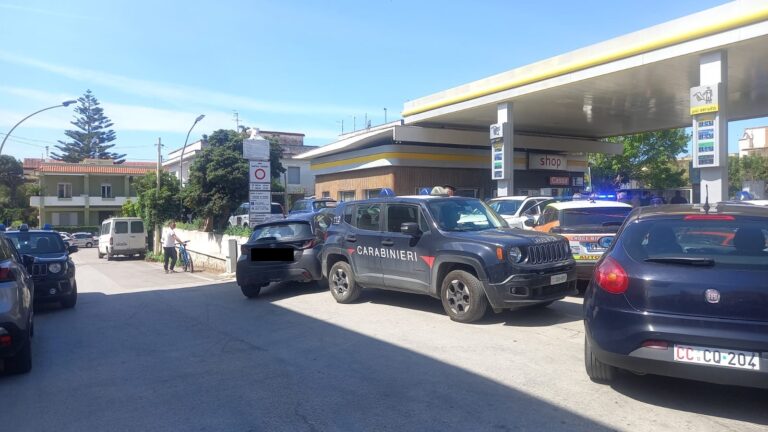 Commerciante ucciso a colpi di pistola in una stazione di servizio. Fermato un sospetto