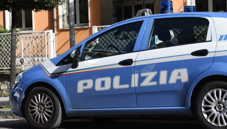 Truffe agli anziani, maxi blitz in Campania: 22 arresti e 103 raggiri smascherati