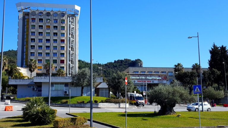 Truffa da 900mila euro all’Asl di Salerno: sequestri e interdizione per associazione