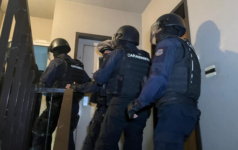 Blitz antimafia nel Salernitano: 88 misure cautelari e sequestri di beni
