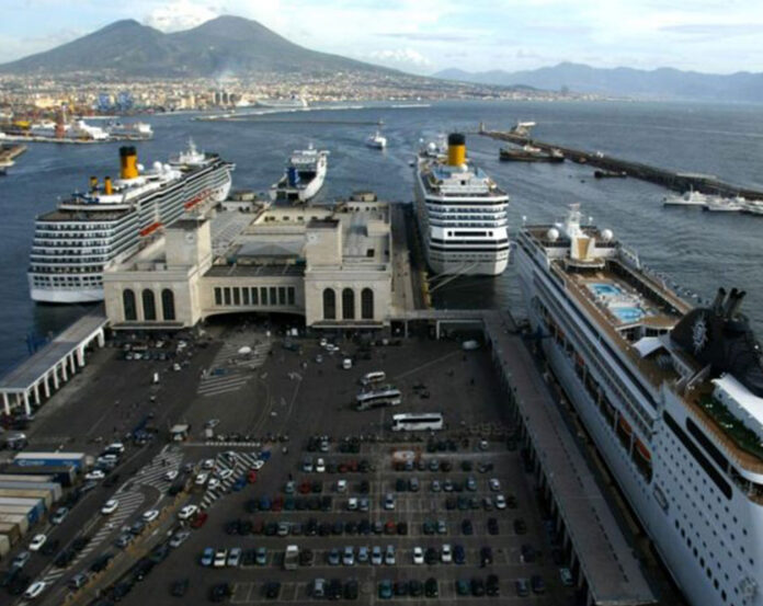 napoli porto