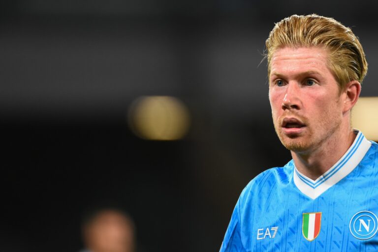 Napoli, lesione al bicipite femorale per De Bruyne: lungo stop