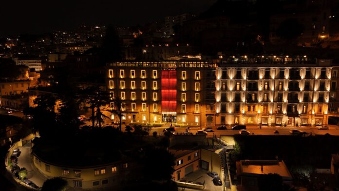 allestimento Festive Hotel de Bonart Naples