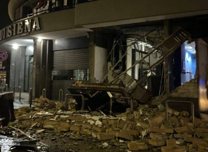 Controlli delle Forze di polizia dopo furti ai bancomat nel Napoletano