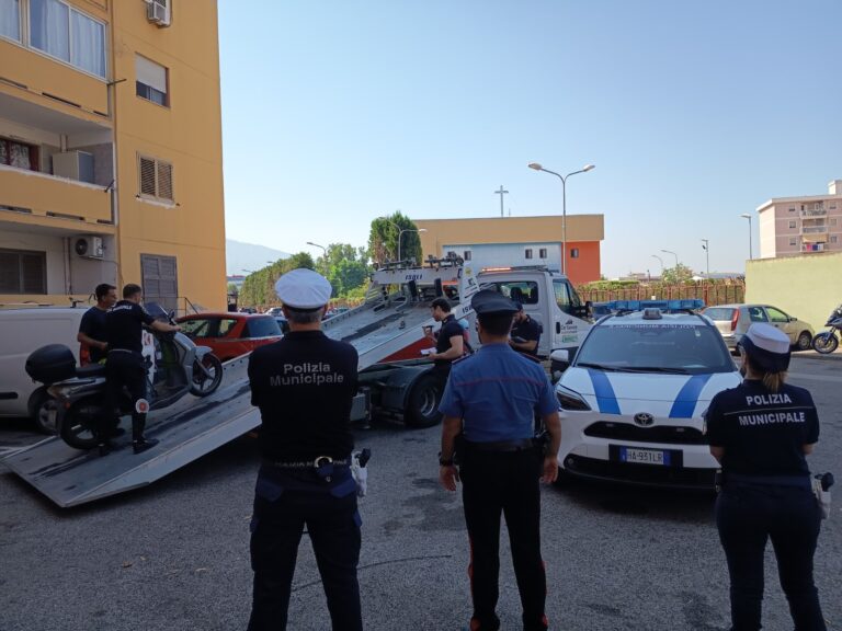 Pomigliano: al Parco Partenope, sgomberi e bonifica. Sequestri e allacci abusivi rimossi