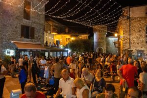 Festa della Cipolla di Vatolla, il 22 agosto l’ultimo appuntamento: in tavola gli ultimi sapori del raccolto Festa della Cipolla di Vatolla, il 22 agosto l’ultimo appuntamento: in tavola gli ultimi sapori del raccolto