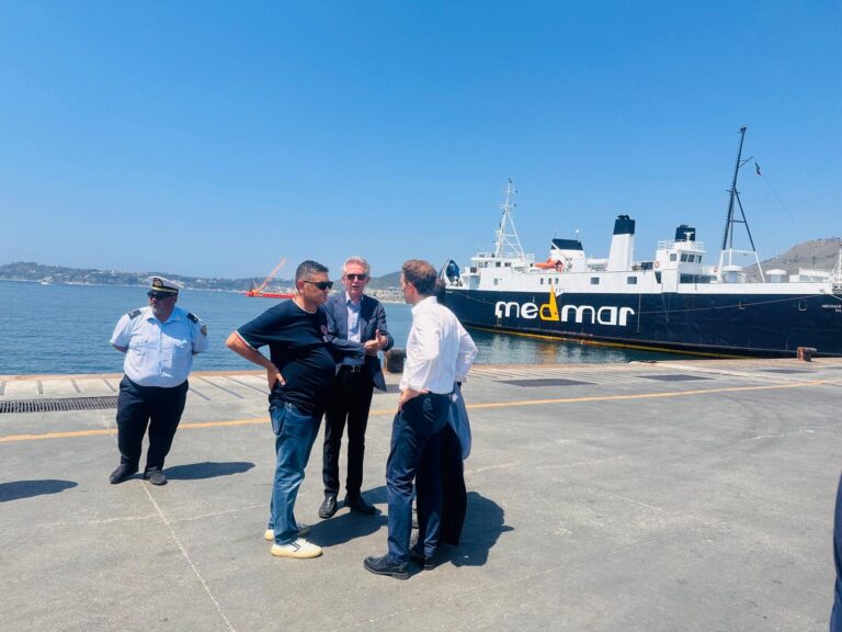 Sisma, il sindaco della Città Metropolitana di Napoli al Porto di Pozzuoli