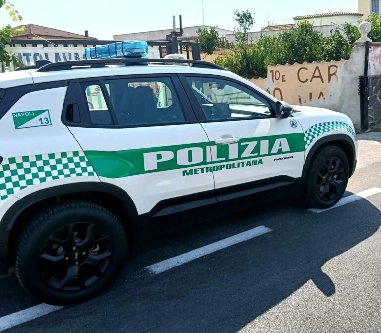 Borrelli denuncia caos e violazioni a Napoli: minori allo sbando e sicurezza fallita