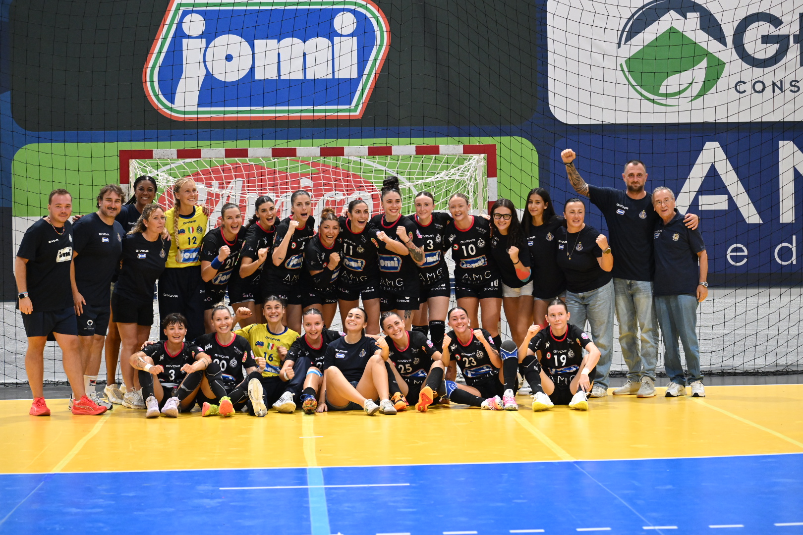 jomi salerno vince 35 14 l8217esordio in casa contro ariosto ferrara da Primacampania.it jomi salerno vince 35 14 l8217esordio in casa contro ariosto ferrara