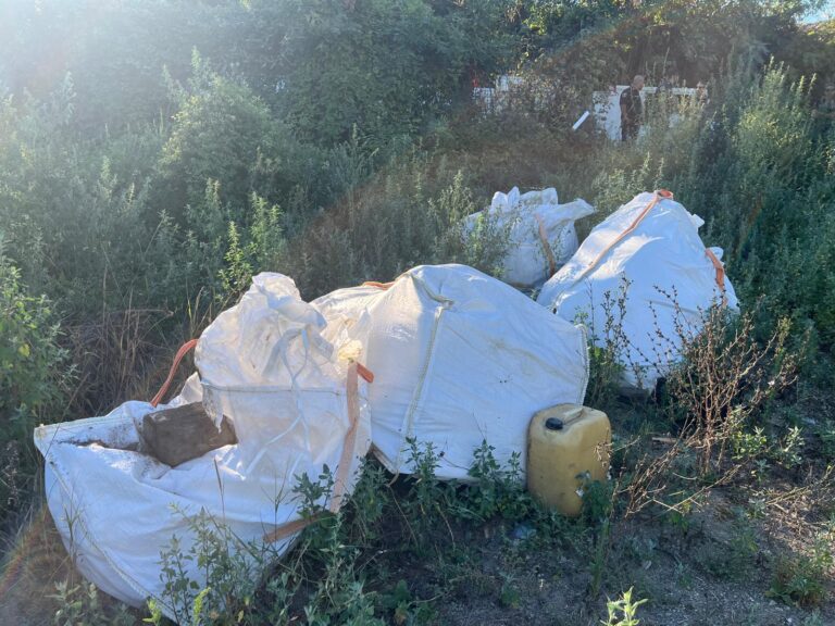 Pozzuoli, due discariche abusive sequestrate e denunciati i responsabili