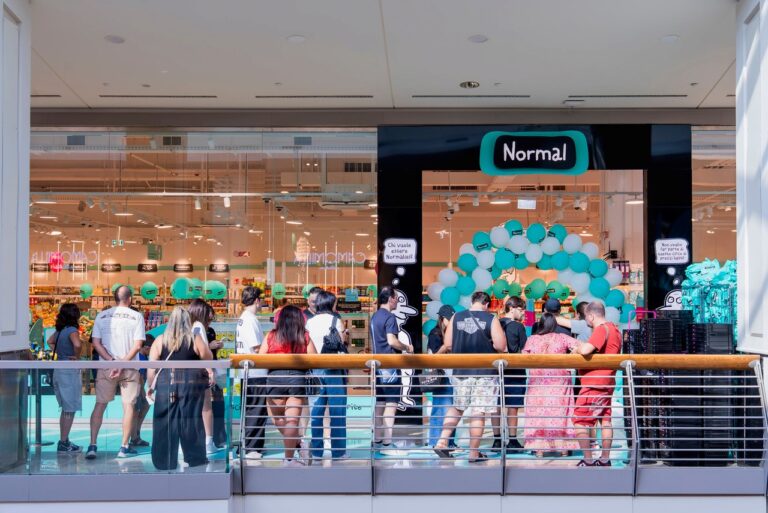 Inaugurato il nuovo store Normal al Centro Commerciale Campania di Marcianise